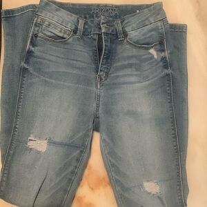 I am selling these high rise light blue distressed skinny jeans!!!